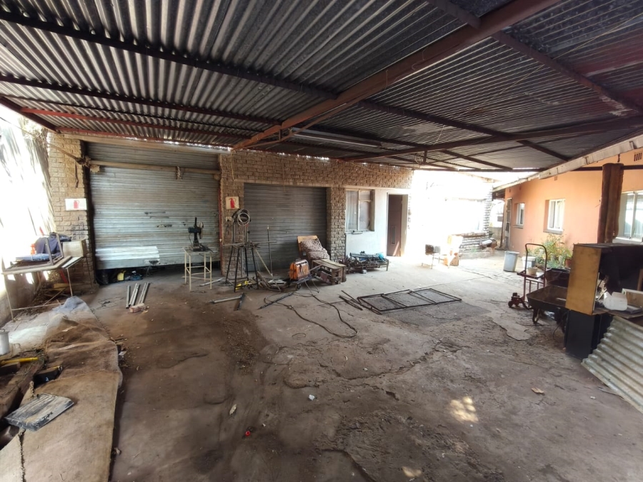 4 Bedroom Property for Sale in Rustenburg Central North West